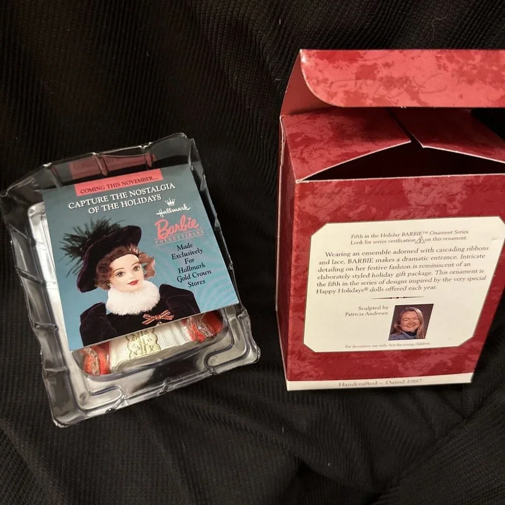 Holiday Barbie‎ 1997 Hallmark Keepsake Christmas Tree Ornament